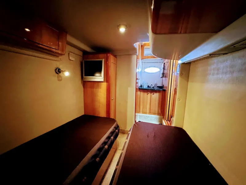 Slide: The Image of Regal 3860 Commodore 2004 - 50