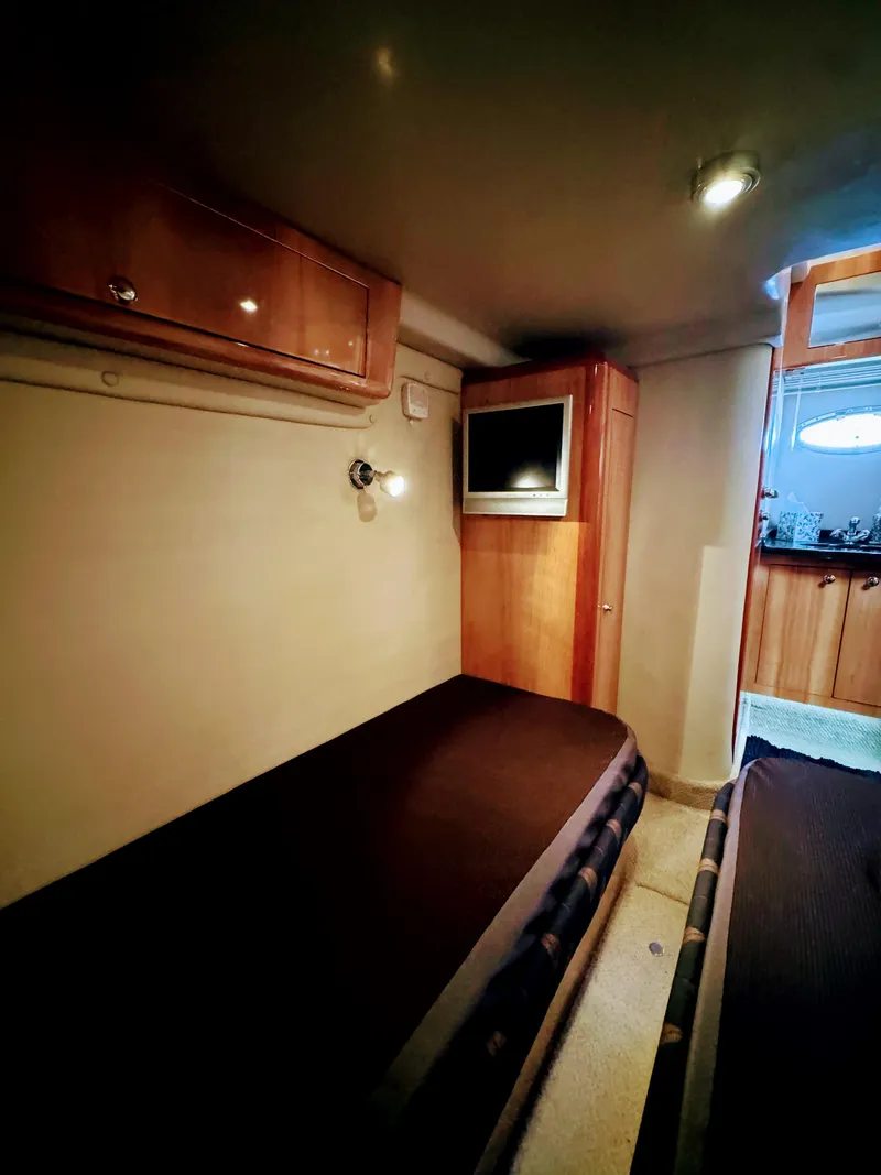 Slide: The Image of Regal 3860 Commodore 2004 - 51