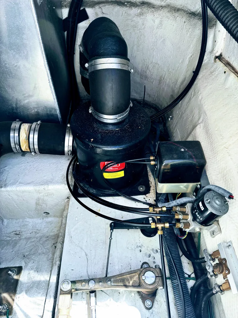 Slide: The Image of Regal 3860 Commodore 2004 - 63