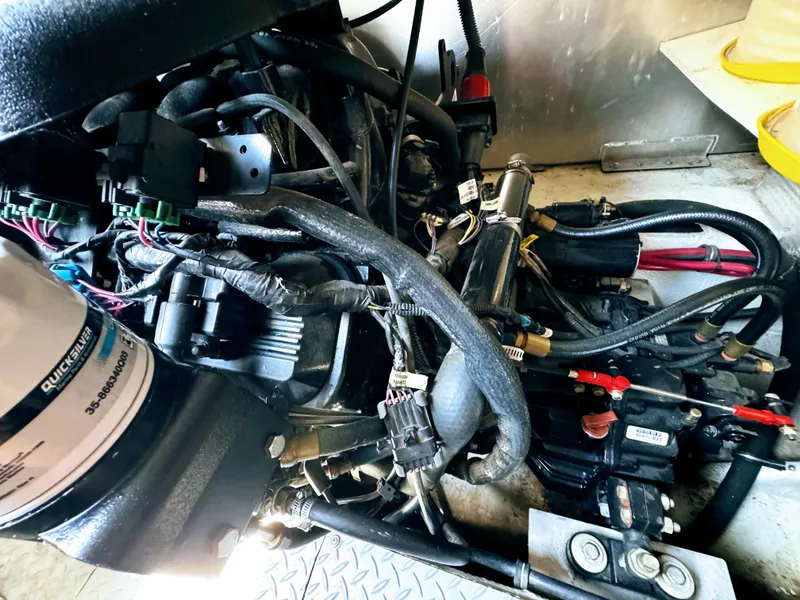 Slide: The Image of Regal 3860 Commodore 2004 - 66