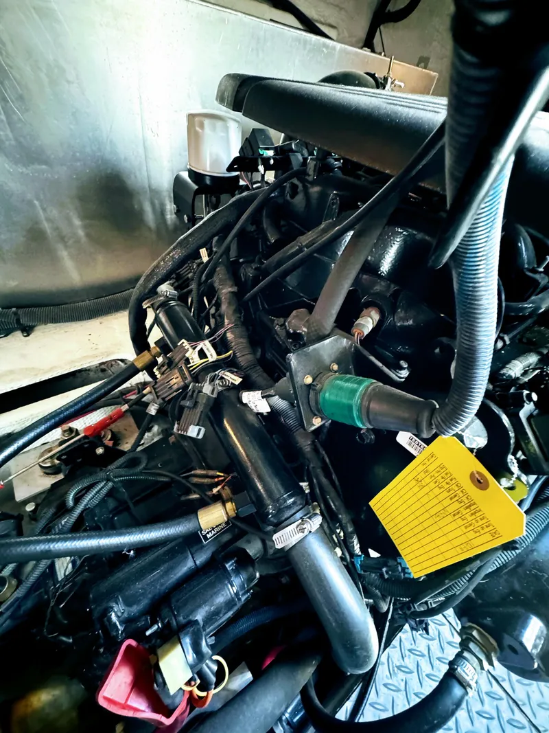 Slide: The Image of Regal 3860 Commodore 2004 - 67