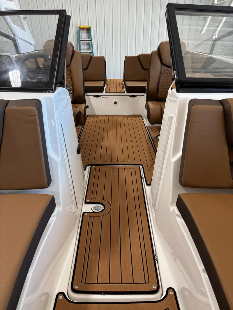 Slide: The Image of Yamaha 222SE 2025 - 12