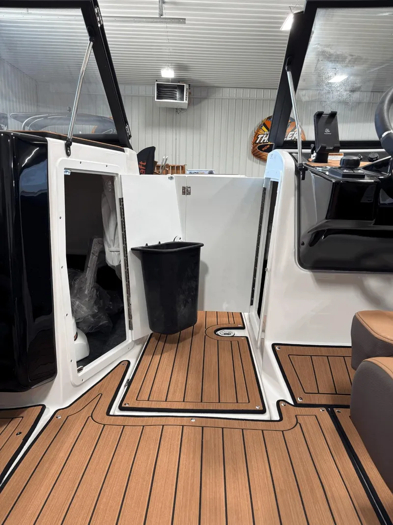 Slide: The Image of Yamaha 222SE 2025 - 13