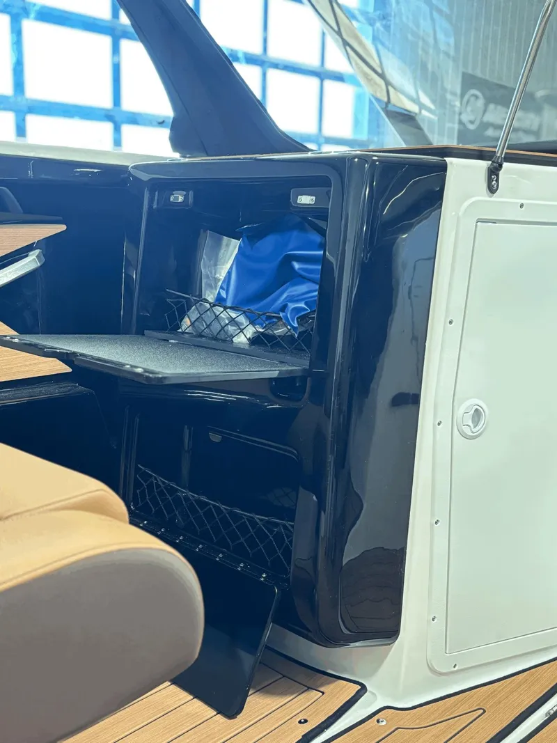 Slide: The Image of Yamaha 222SE 2025 - 16