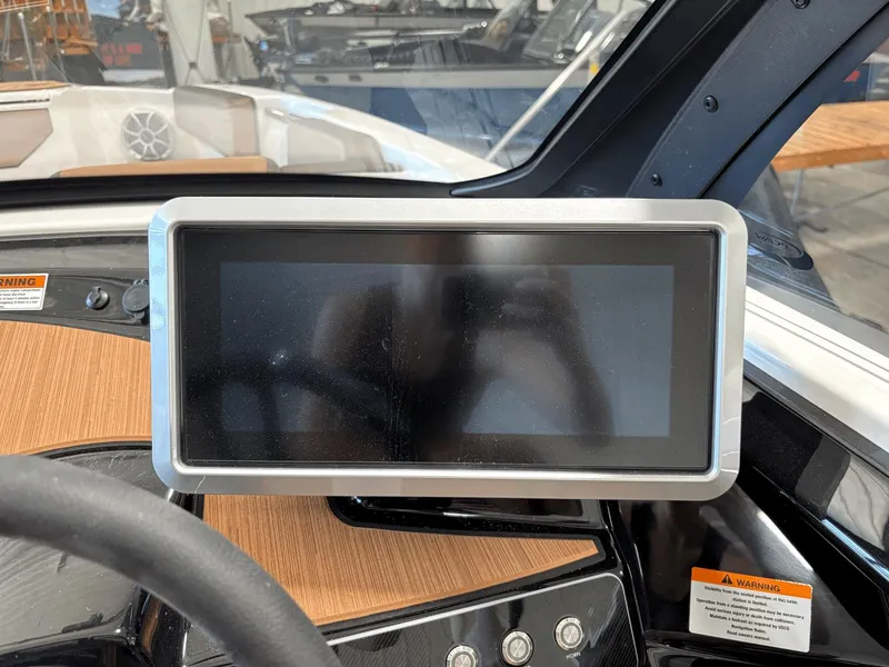 Slide: The Image of Yamaha 222SE 2025 - 21