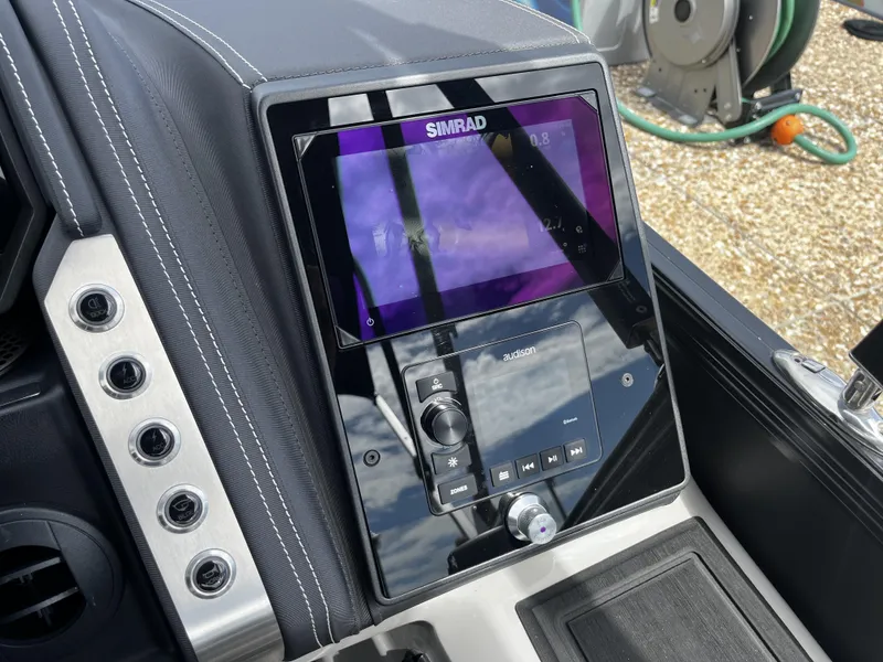 Slide: The Image of Barletta Lusso 23UC 2024 - 33