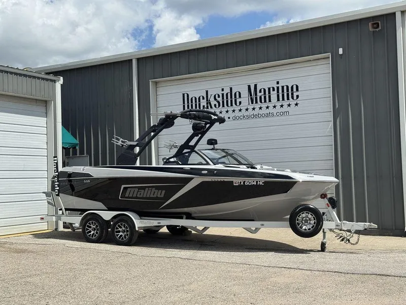 Slide: The Image of Malibu Wakesetter 23 LSV 2020 - 1