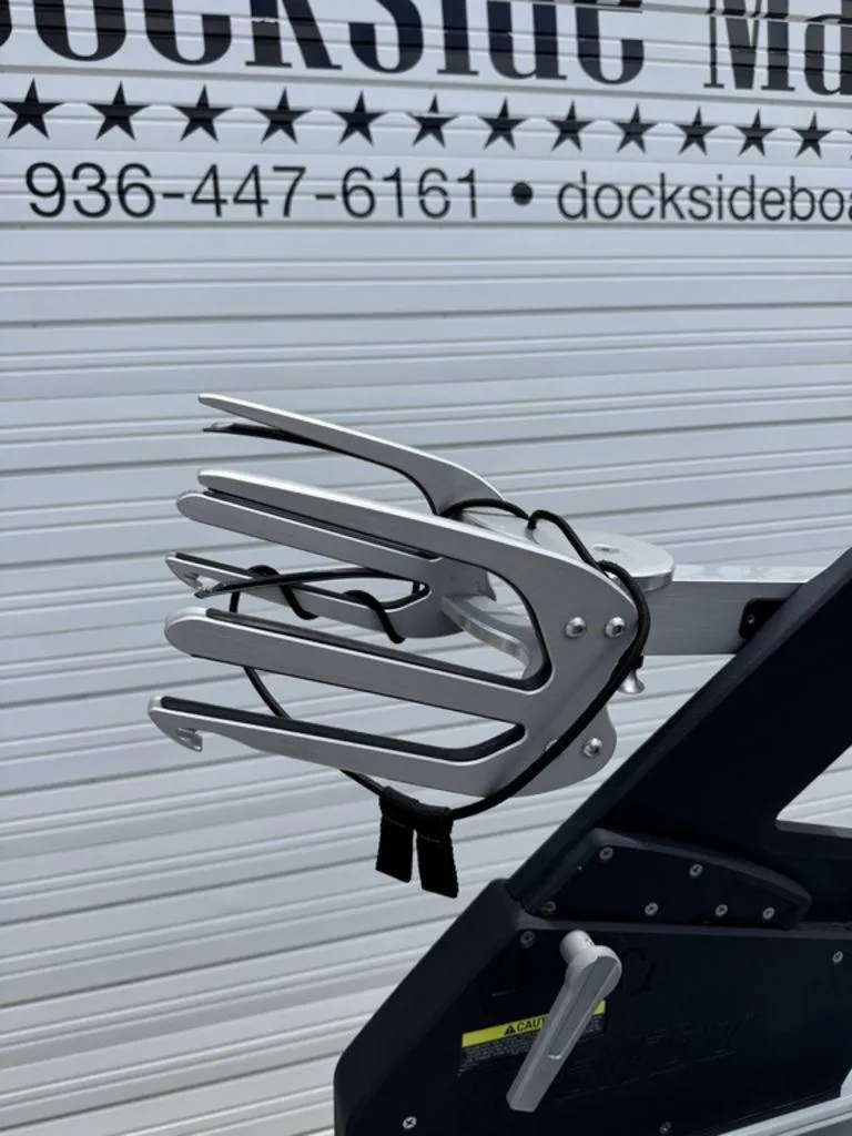 Slide: The Image of Malibu Wakesetter 23 LSV 2020 - 19