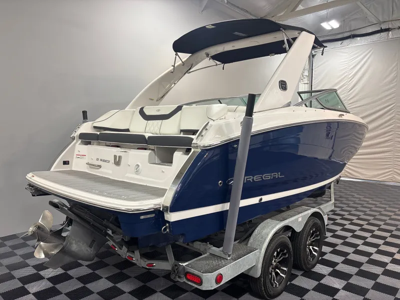 Slide: The Image of Regal 22 FasDeck 2019 - 3