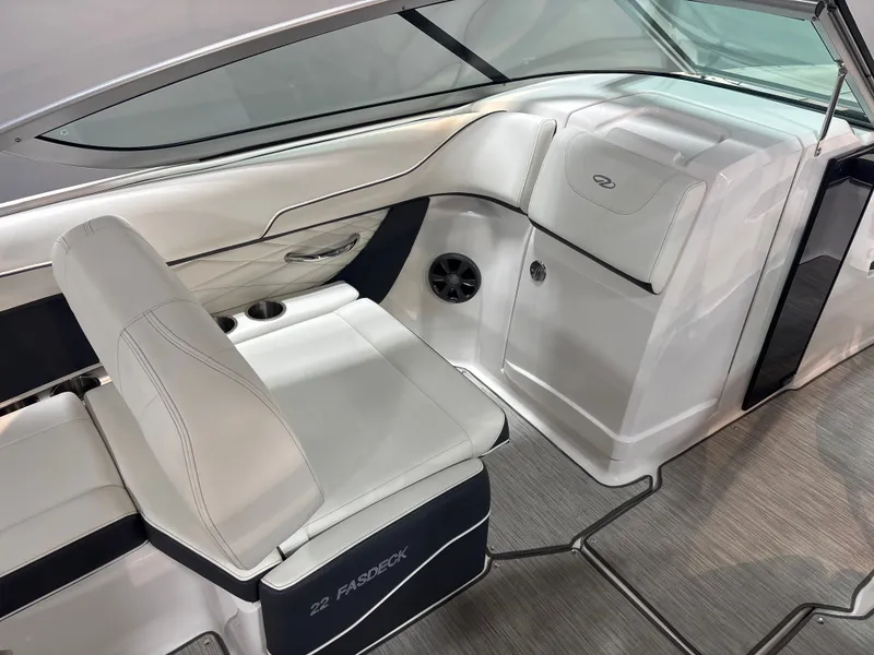 Slide: The Image of Regal 22 FasDeck 2019 - 9