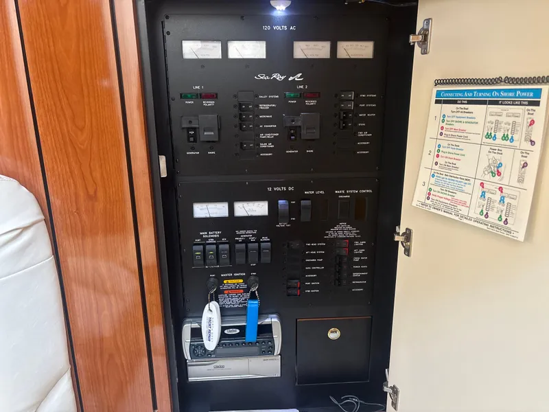 Slide: The Image of Sea Ray 360 Sundancer 2002 - 29