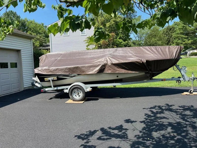 Slide: The Image of Crestliner Fish Hawk 2003 - 2