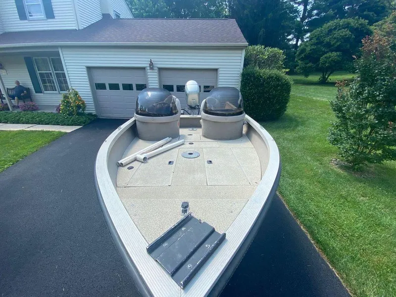 Slide: The Image of Crestliner Fish Hawk 2003 - 8