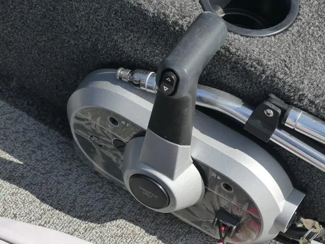 Slide: The Image of Lund 1650 Rebel XL SS 2022 - 23