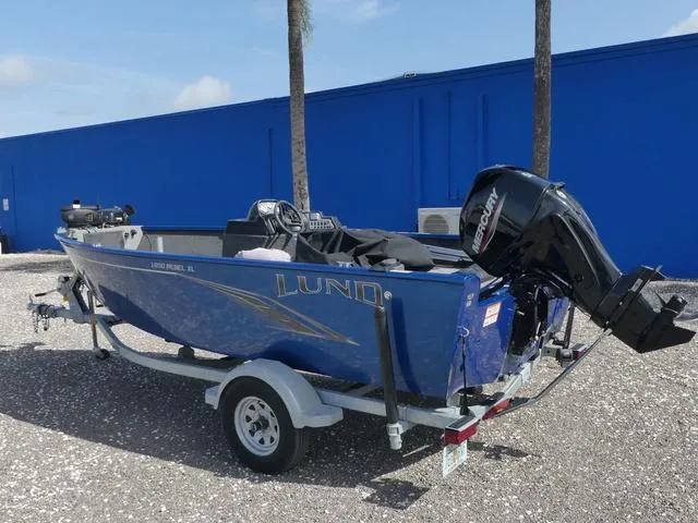 Slide: The Image of Lund 1650 Rebel XL SS 2022 - 7