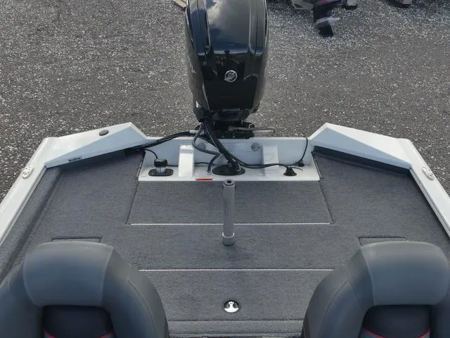 Slide: The Image of Tracker Pro Team 175 TXW 2022 - 25