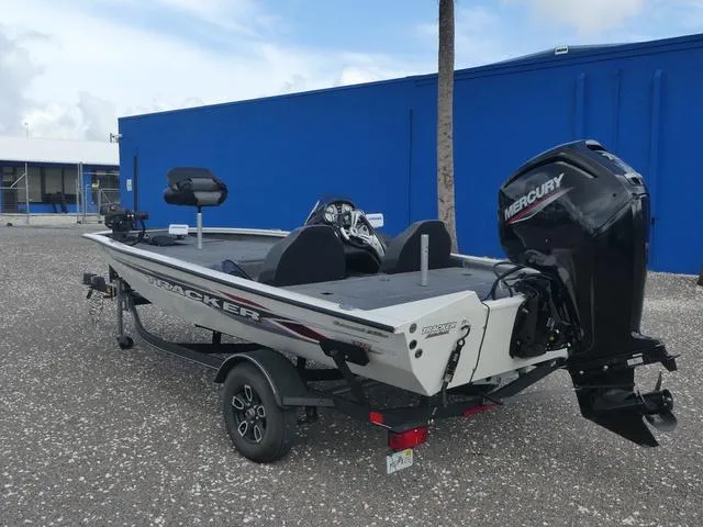 Slide: The Image of Tracker Pro Team 175 TXW 2022 - 6