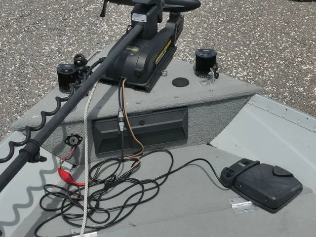 Slide: The Image of Smoker Craft Pro Mag 140 2006 - 13