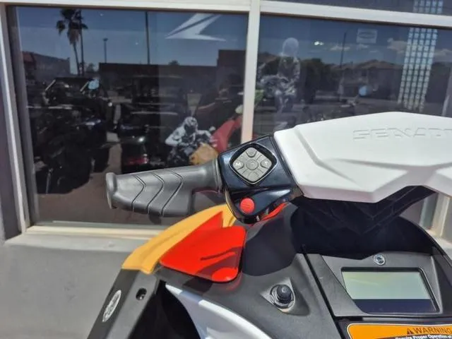 Slide: The Image of Sea-Doo Spark for 3 2025 - 14