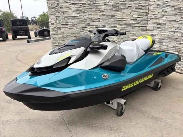 Slide: The Image of Sea-Doo GTI 2025 - 4