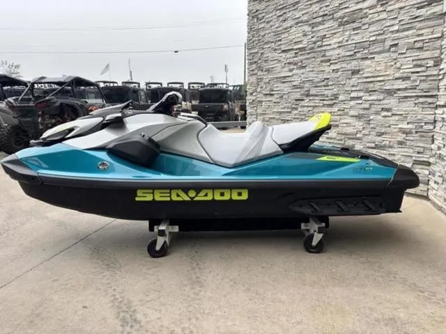 Slide: The Image of Sea-Doo GTI 2025 - 5