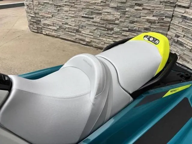 Slide: The Image of Sea-Doo GTI 2025 - 7