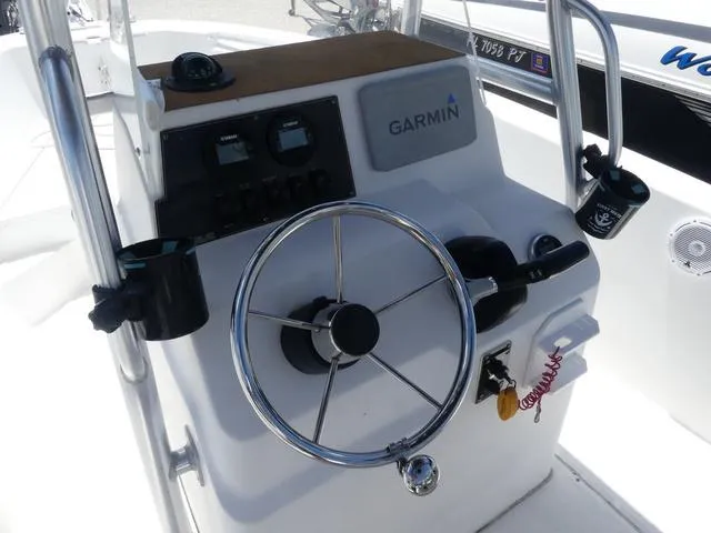 Slide: The Image of Angler 204 FX 2004 - 8