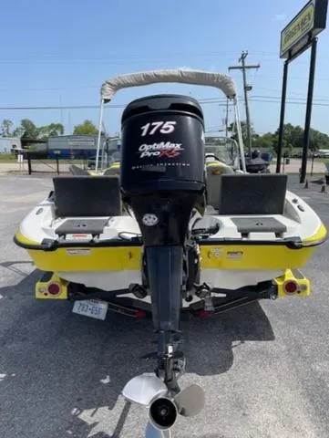 Slide: The Image of Ranger 1850 RS 2010 - 14