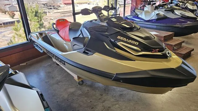 Slide: The Image of Sea-Doo RXT-X 325 2025 - 9