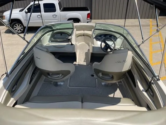Slide: The Image of Sea Ray 205 Sport 2005 - 7