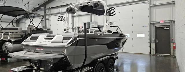Slide: The Image of Nautique Super Air Nautique GS20 2025 - 5
