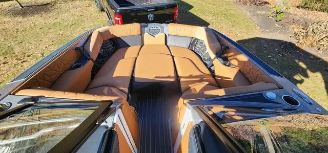 Slide: The Image of Nautique Super Air Nautique G25 Paragon 2022 - 16