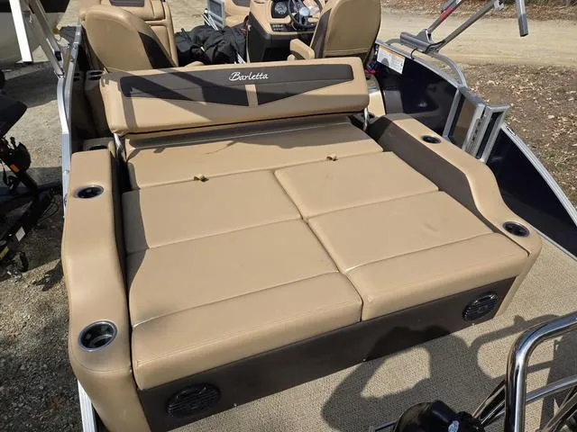 Slide: The Image of Barletta C22UC 2024 - 14