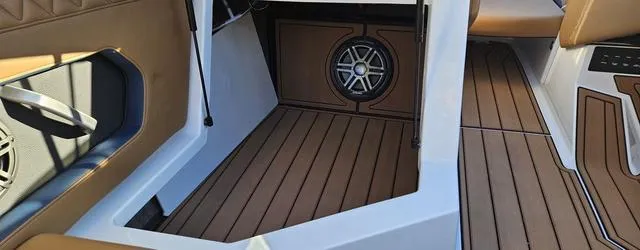 Slide: The Image of Nautique Super Air Nautique GS22 2025 - 12