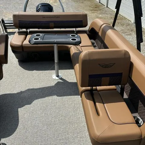 Slide: The Image of Bennington 22ML 2025 - 6