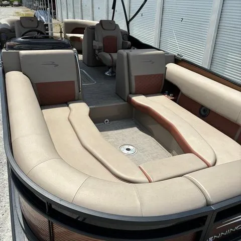 Slide: The Image of Bennington 25LTFB 2021 - 3