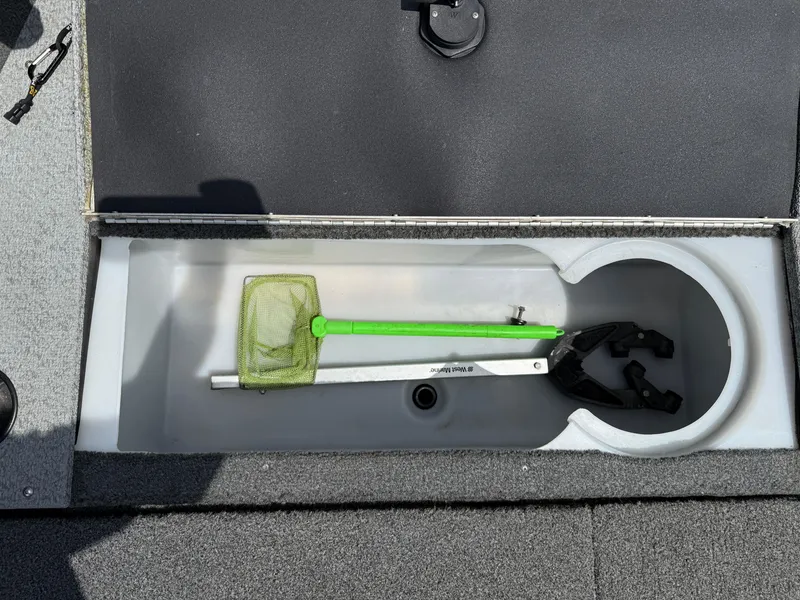 Slide: The Image of Lund 1625 Fury XL Tiller 2015 - 16