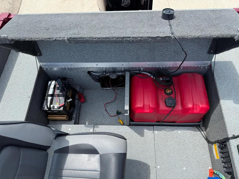 Slide: The Image of Lund 1625 Fury XL Tiller 2015 - 27