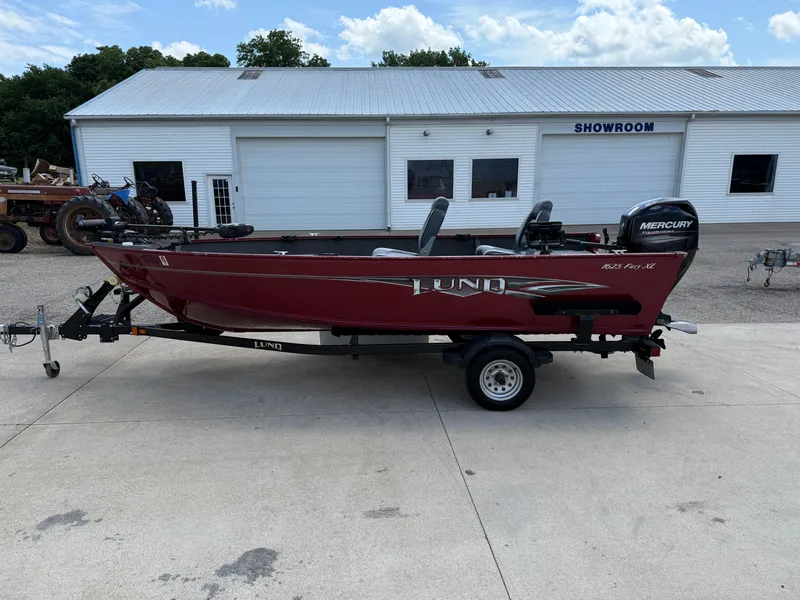 Slide: The Image of Lund 1625 Fury XL Tiller 2015 - 4