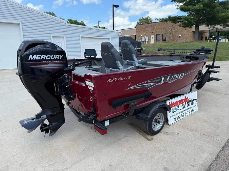 Slide: The Image of Lund 1625 Fury XL Tiller 2015 - 7