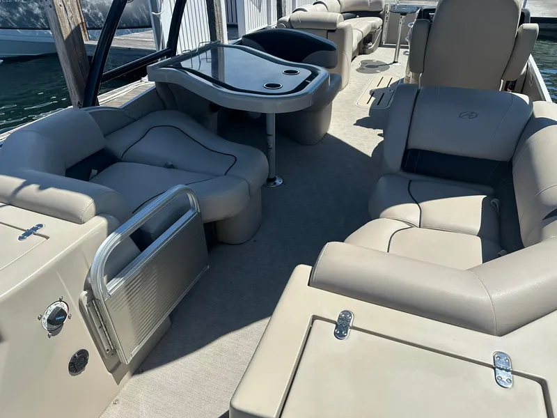 Slide: The Image of Luxurious seating on 2018 Avalon Catalina Platinum Entertainer 27' pontoon boat. - 8