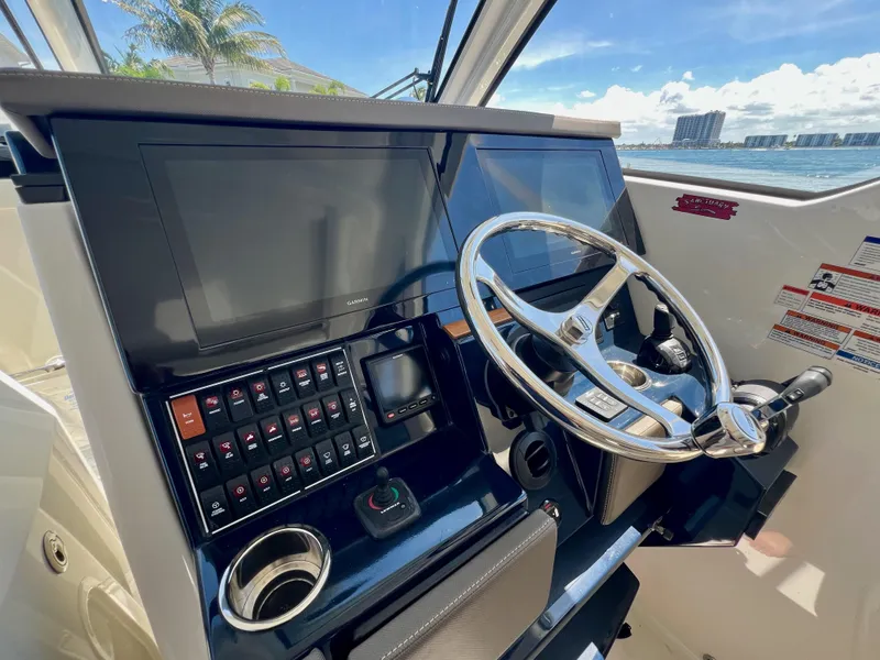 Slide: The Image of Pursuit DC 365 Dual Console 2021 - 9