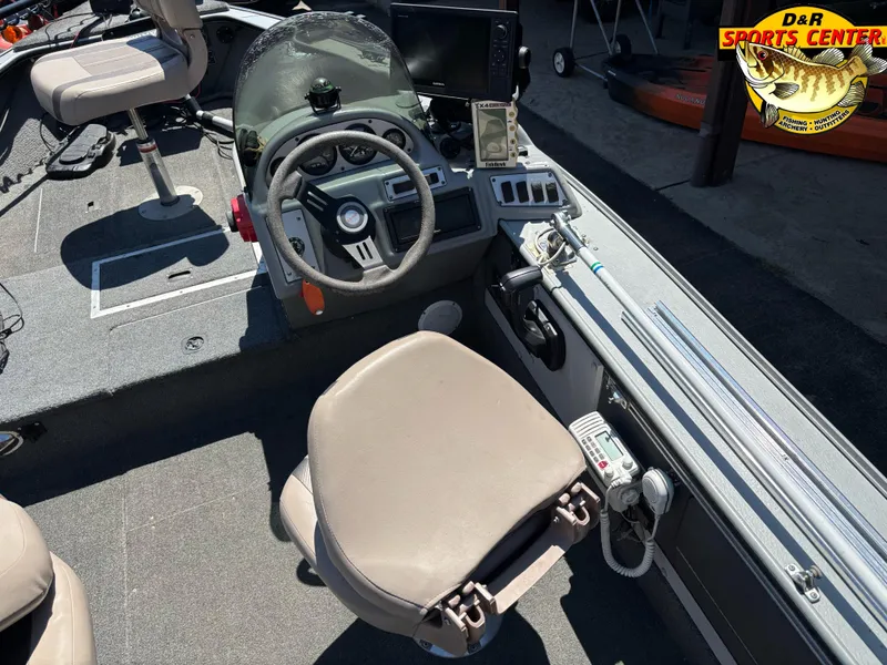 Slide: The Image of Lund 1775 Pro-V 1996 - 5