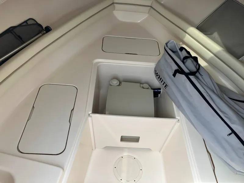 Slide: The Image of Grady-White Seafarer 226 2005 - 11