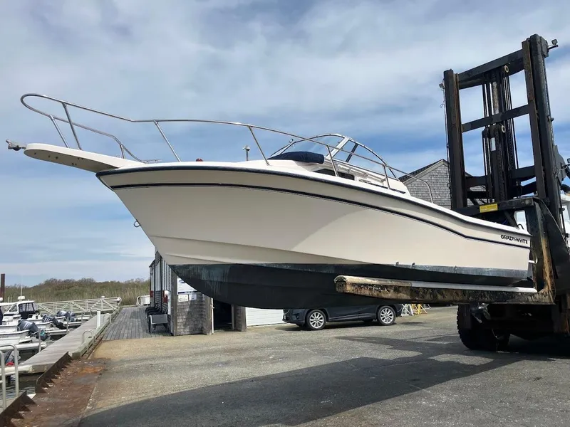 Slide: The Image of Grady-White Seafarer 226 2005 - 17