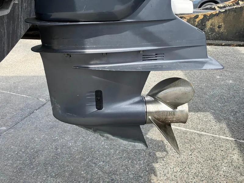 Slide: The Image of Grady-White Seafarer 226 2005 - 23