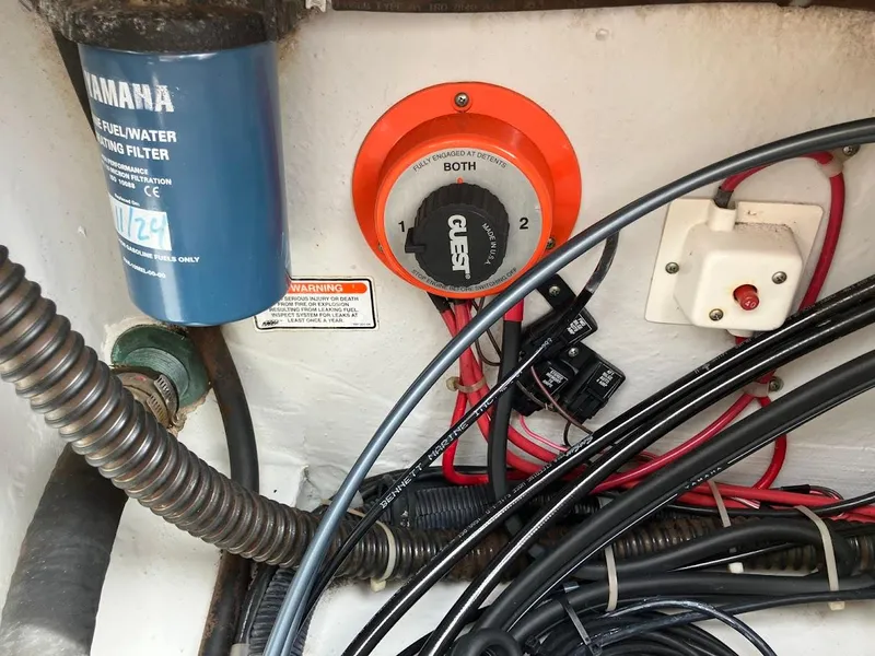 Slide: The Image of Grady-White Seafarer 226 2005 - 26