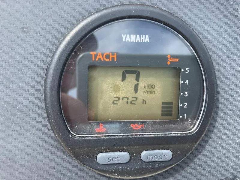 Slide: The Image of Grady-White Seafarer 226 2005 - 32