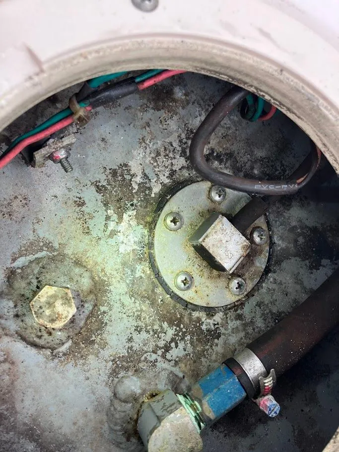 Slide: The Image of Grady-White Seafarer 226 2005 - 34