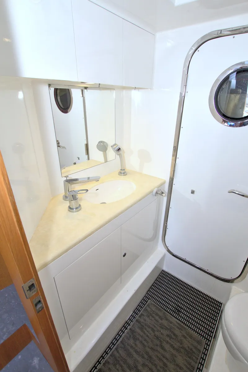 Slide: The Image of Dyna 60 Pilothouse Motoryacht 2015 - 81